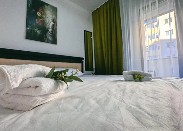 Tampa Mountain Nature Hideaway - Luxury Rentals